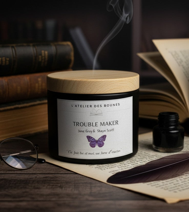 Bougie Trouble Maker 2 - Laura Swan